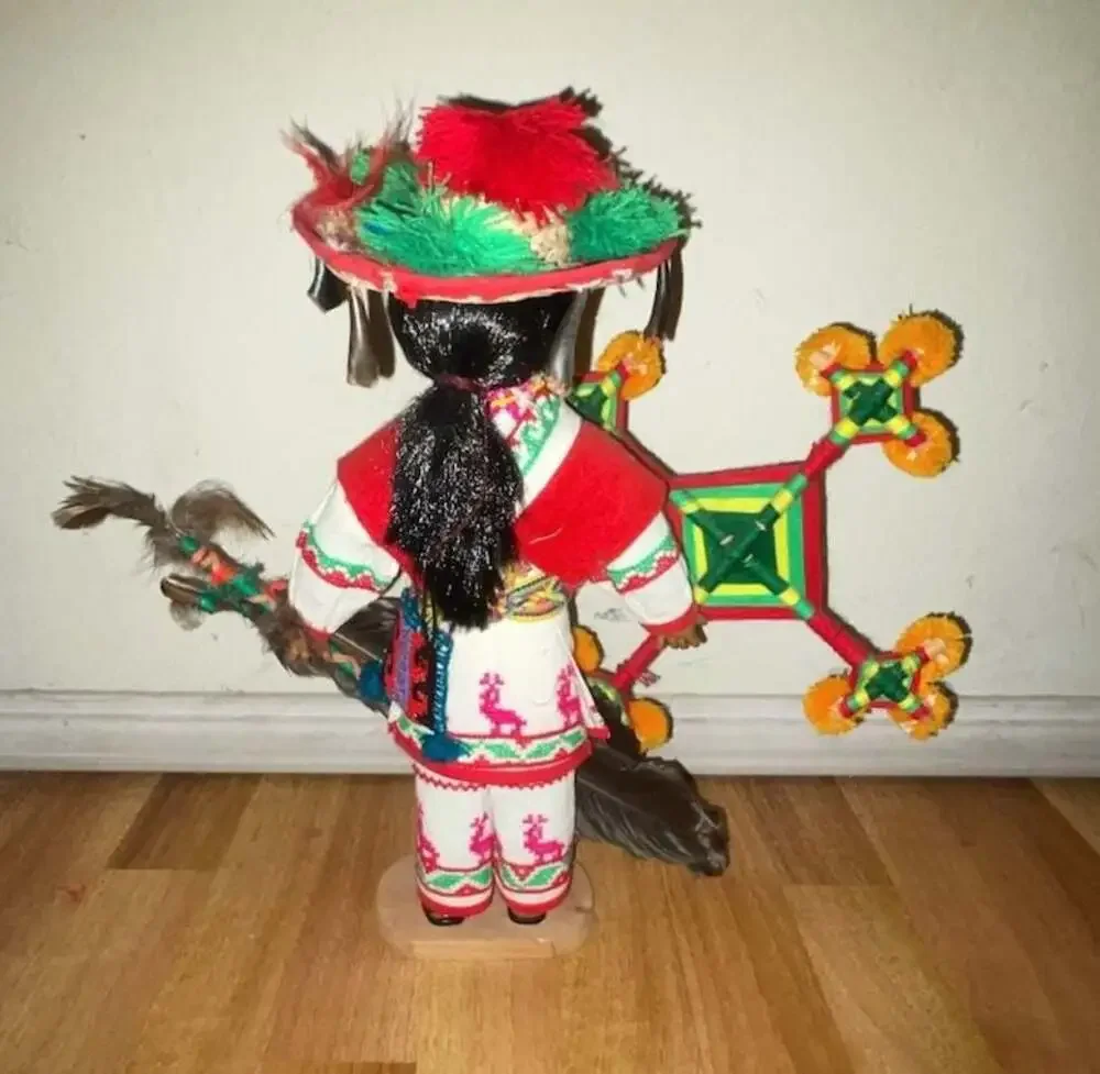Vintage Handmade Nayarit Mexico Huichol Indian Dolls
